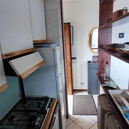 Blu Dipinto Di Blu - View - Perledo