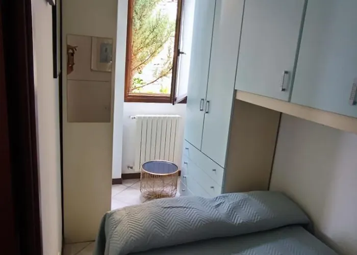 Blu Dipinto Di Blu - View - * Perledo