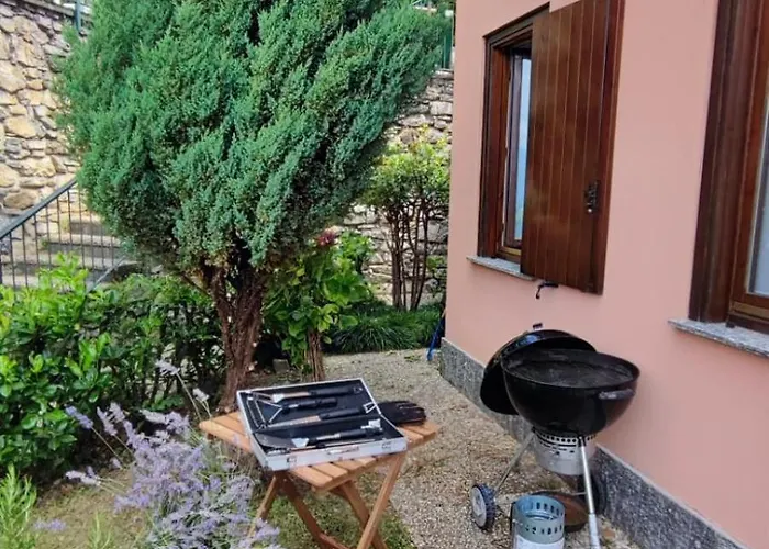 Blu Dipinto Di Blu - View - * Perledo