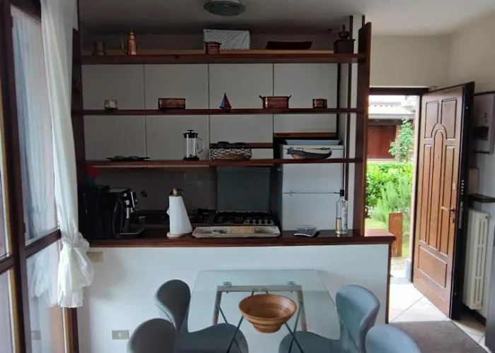 Blu Dipinto Di Blu - View - Vakantiehuis Perledo