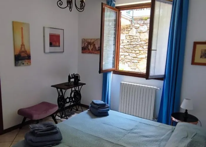 Ferienhaus Blu Dipinto Di Blu - View - Perledo