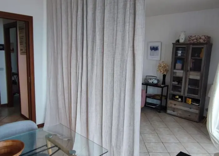 Blu Dipinto Di Blu - View - Perledo