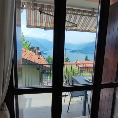 Blu Dipinto Di Blu - View - Perledo